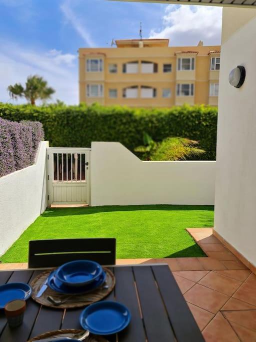 Homely Apt In Modern Building With Pool ซานมิเกลเดียโบนา ภายนอก รูปภาพ